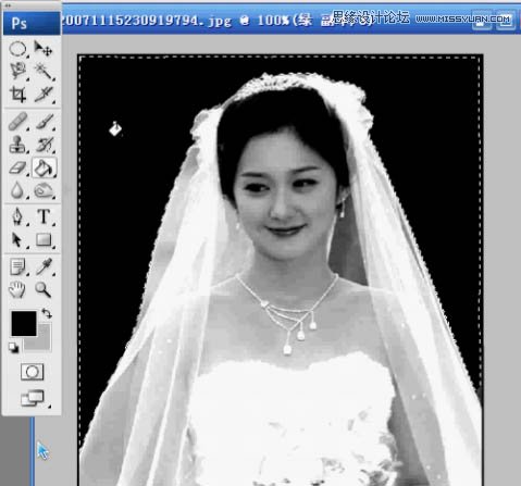Photoshop使用通道抠出透明婚纱的新娘10