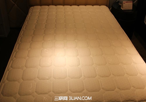 卧室舒适床垫如何选购？1