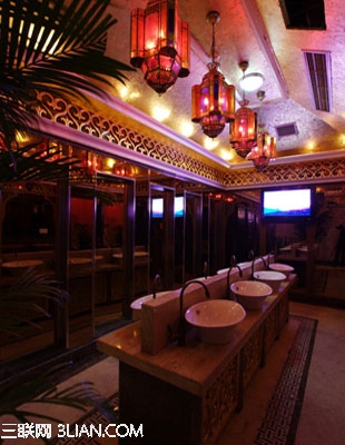 非主流現代阿拉伯宮殿式酒吧设计6