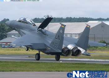 MAYA打造F15战斗机模型1