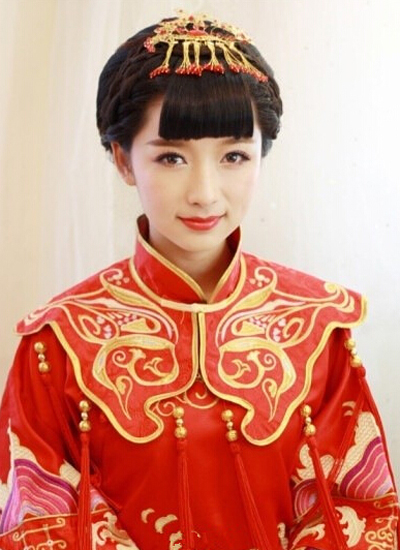 传统新娘旗袍发型图片3