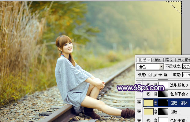 Photoshop打造小清新的淡黄色秋季铁轨美女图片20