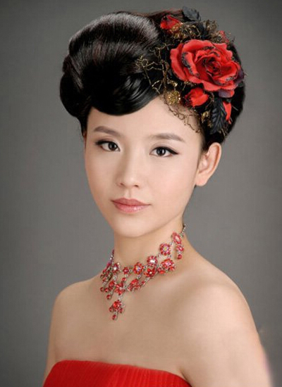 传统新娘旗袍发型图片8