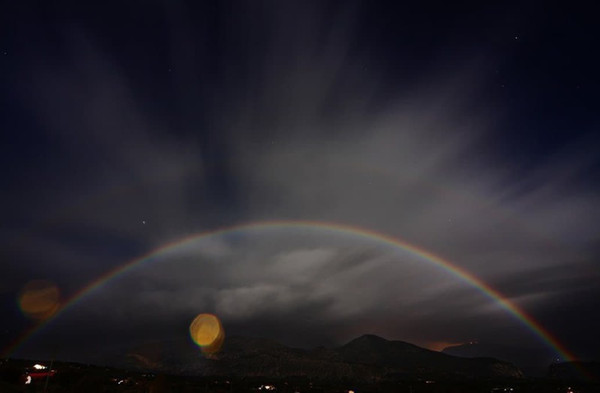 罕见的黑夜彩虹 看美图学习自然奇景的拍摄1