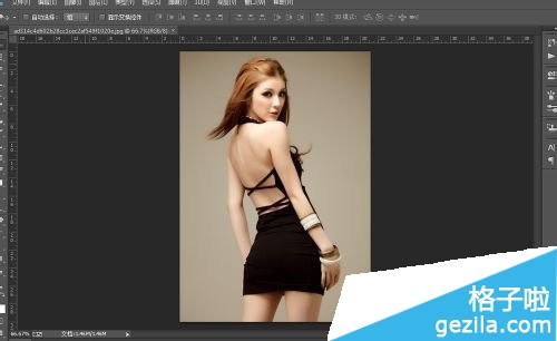 Photoshop CC如何制作动画里萦绕美女身边的光线2