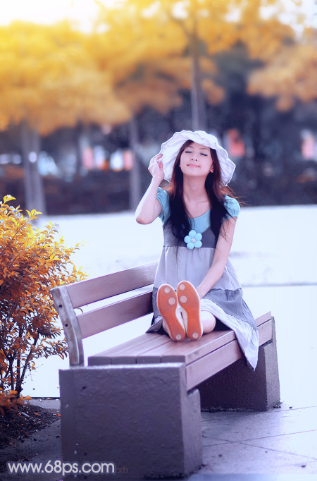 Photoshop打造清爽的蓝橙色秋季公园人物图片2