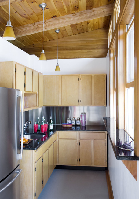 狭长小厨房简约风格设计案例6