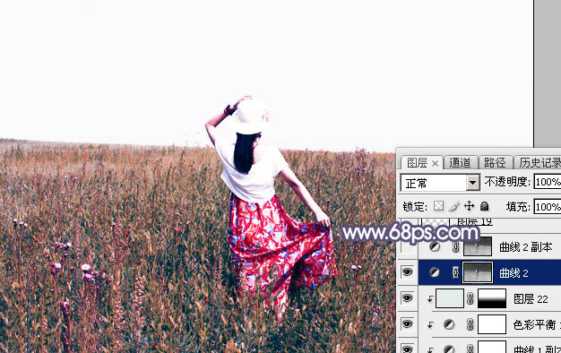 Photoshop打造唯美的暗调红蓝色草原人物图片25
