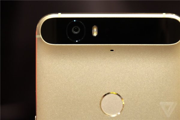 华为Nexus 6P金色版真机图赏6