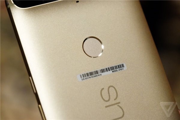 华为Nexus 6P金色版真机图赏5