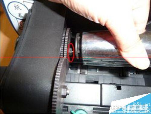 Godex G530U条码打印机怎么更换安装碳带？10