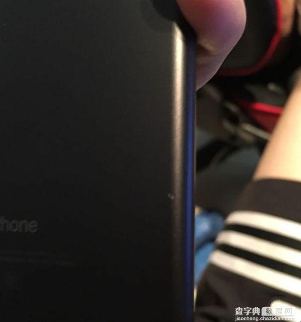 iPhone 7磨砂黑会掉漆吗9