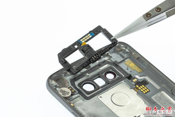 LG G5怎么拆机？LG G5拆解全过程详细评测图解26