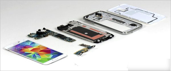 三星S5拆机过程详细图解 与iPhone5s截然不同的指纹传感器6