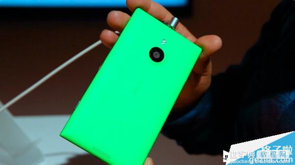 6寸大屏WP手机诺基亚绿色版Lumia 1520正式开卖2