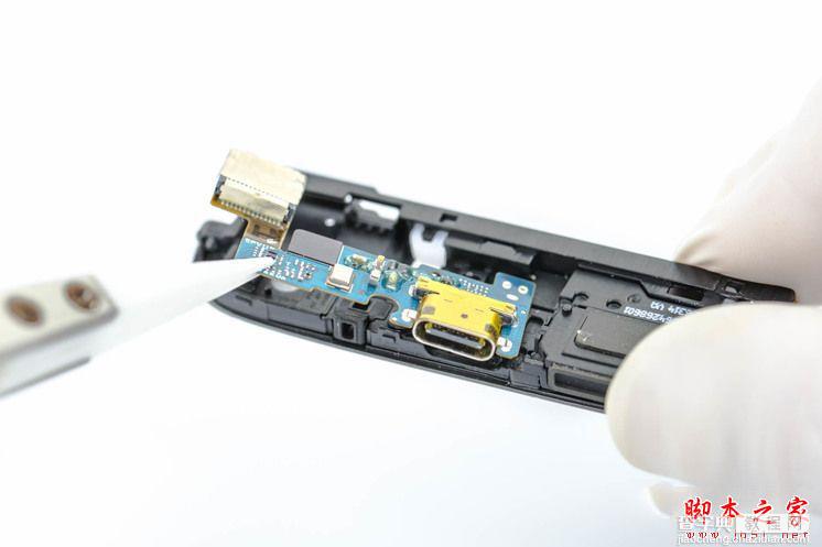 LG G5怎么拆机？LG G5拆解全过程详细评测图解23