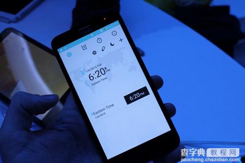全球首款4GB内存手机华硕ZenFone2真机图赏4