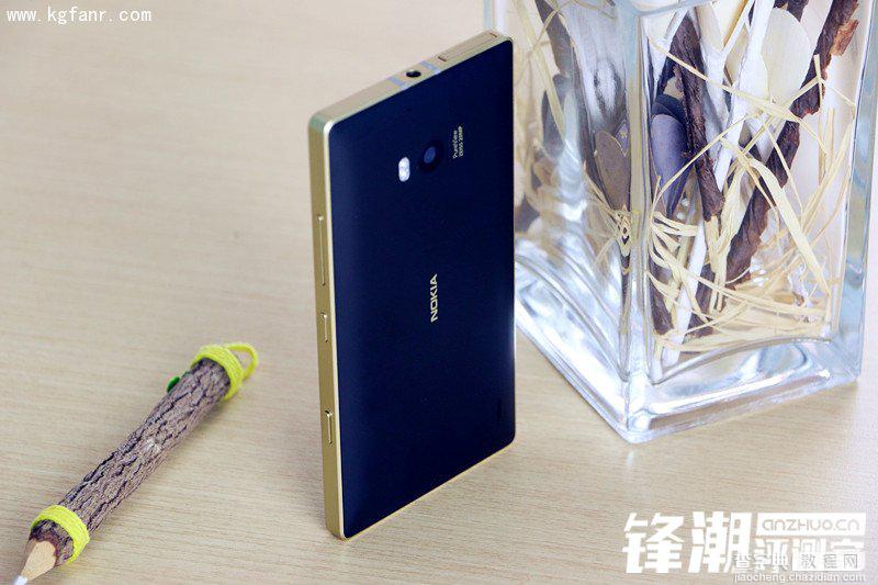 Lumia 930黄金版评测 诺基亚Lumia 930流金典藏版开箱高清图赏7