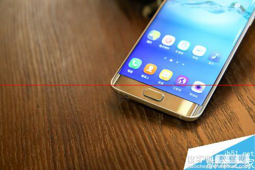 三星Galaxy edge+/Note5手感如何？ edge+/Note5上手体验5