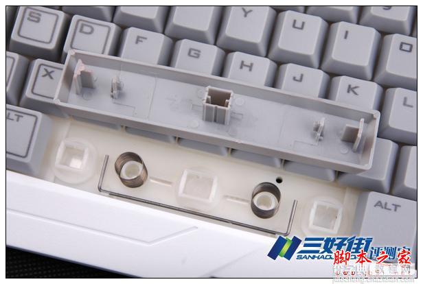 大白鲨SK-195高端缝发光游戏键盘评测10