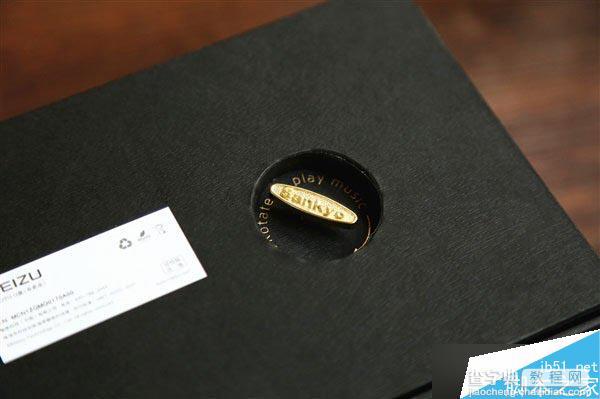 魅族原创音乐32GB OTG U盘开箱图赏 黑胶唱片设计逼格很高9