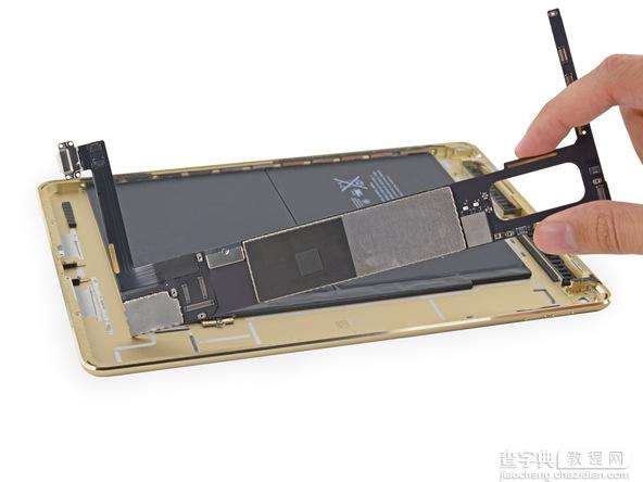 苹果iPad Air 2拆解图：确认2GB内存 机身紧凑 电池变小32