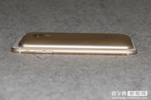 土豪金的对决 iPhone 6 Plus VS 魅族MX4 外观对决7