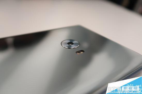 你更喜欢哪一款?小米Note 2亮黑和冰川银双色高清图赏17