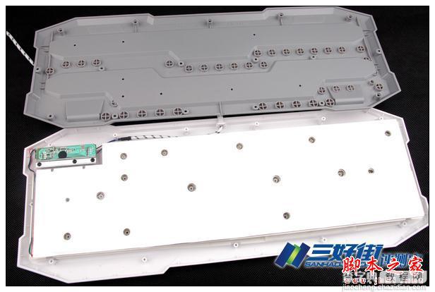 大白鲨SK-195高端缝发光游戏键盘评测22