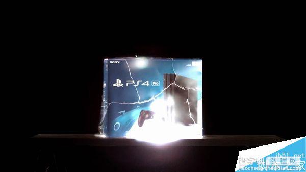PS4 Pro游戏机炸裂开箱视频:整个包装盒瞬间炸裂2