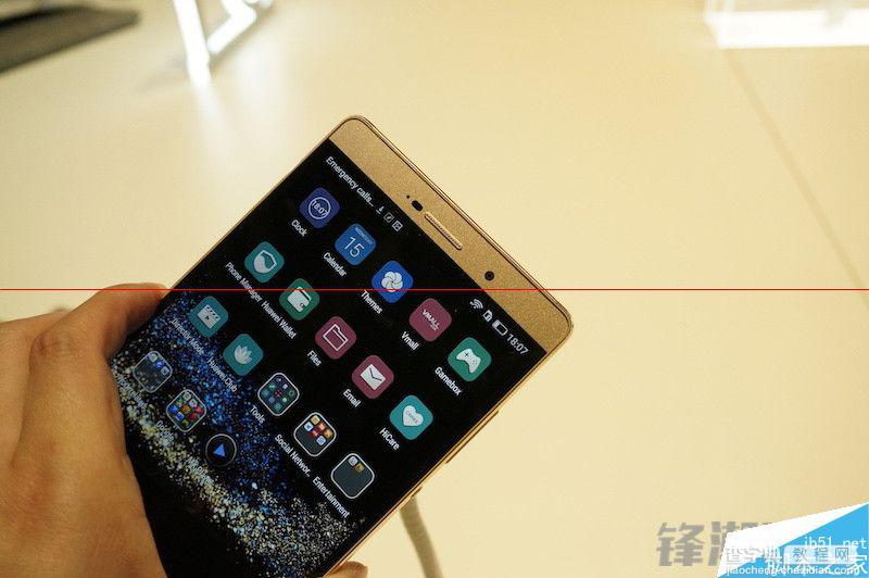 华为P8/P8 Max发布会现场新品上手图赏25