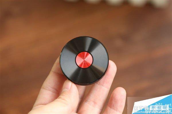 魅族原创音乐32GB OTG U盘开箱图赏 黑胶唱片设计逼格很高6