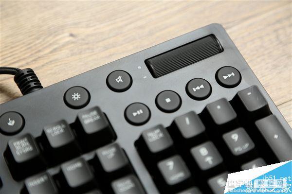 罗技游戏机械键盘G610青轴与红轴版图赏:手感清脆轻盈4