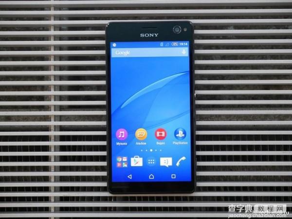 [视频]索尼自拍手机Xperia C4及C4 Dual上手试玩23