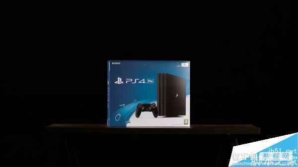 PS4 Pro游戏机炸裂开箱视频:整个包装盒瞬间炸裂1