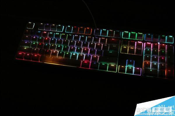IKBC时光机机械键盘F-RGB开箱图赏:加入RGB背光灯效26