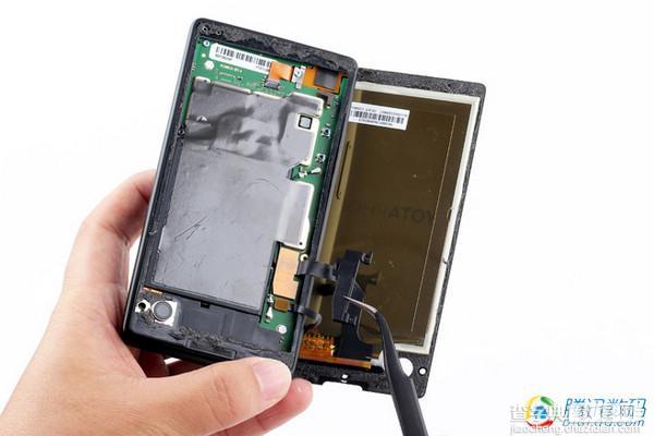 【组图】习大大同款双屏智能手机YotaPhone拆解：中国制造6