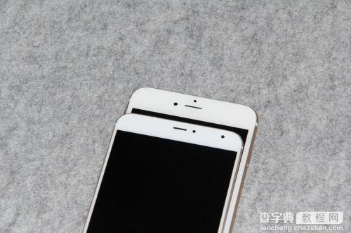 土豪金的对决 iPhone 6 Plus VS 魅族MX4 外观对决9