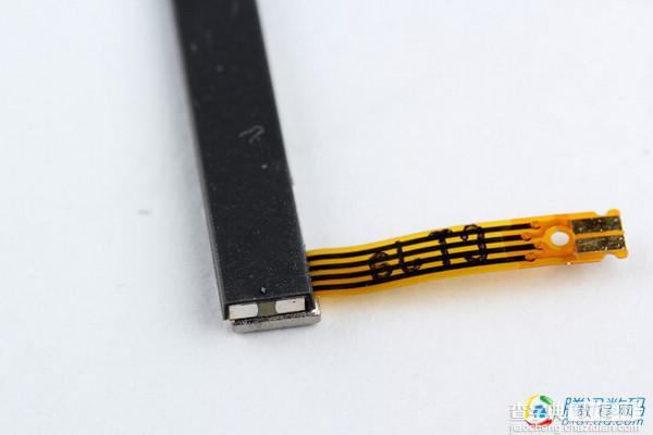 夏普超窄边框手机全程拆解（图）7