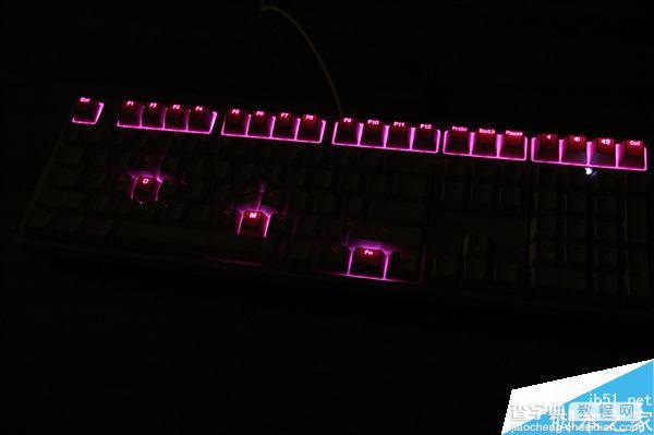 IKBC时光机机械键盘F-RGB开箱图赏:加入RGB背光灯效24