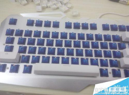 机械键盘的日常清理与维护方法3