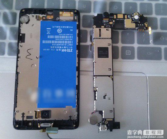 中兴红牛v5屏幕多少钱 中兴红牛v5换屏幕教程6