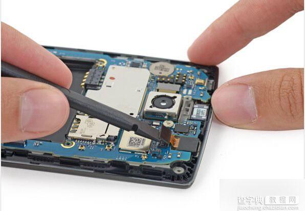 LG G4内部做工如何?LG G4官方拆解图赏8