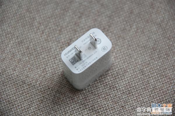 华为P8测试机开箱图赏 方正硬朗的外观25