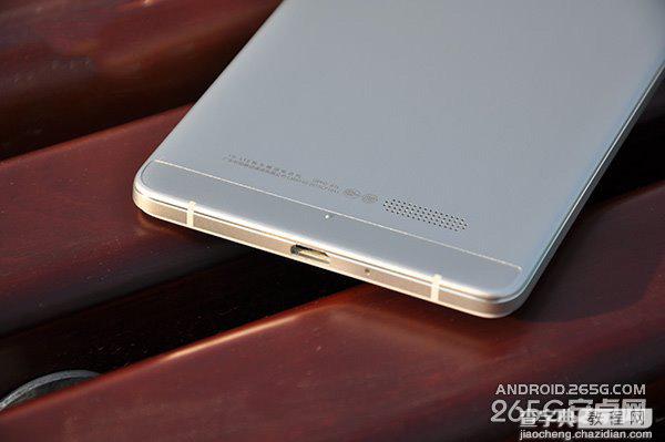 OPPO R7手机现场的开箱图赏 全金属一体颜值高高的13