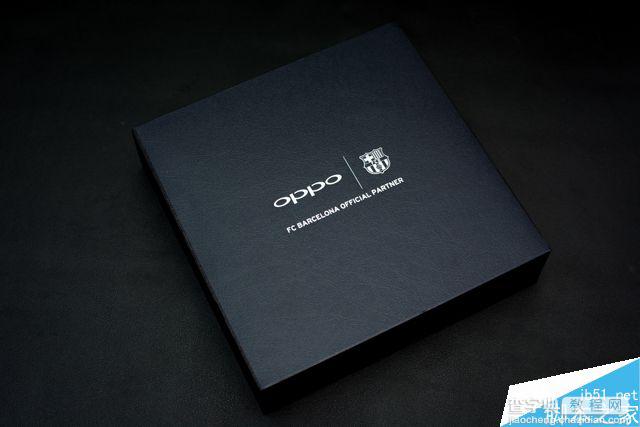 OPPO R9巴萨定制版真机图赏 红蓝配色+闪耀豪门风1