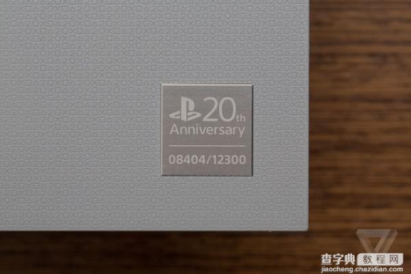 索尼20周年纪念版灰白色PS4开箱图赏7