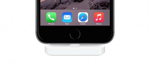 苹果手机布Lightning iPhone基座发布 售价298元1