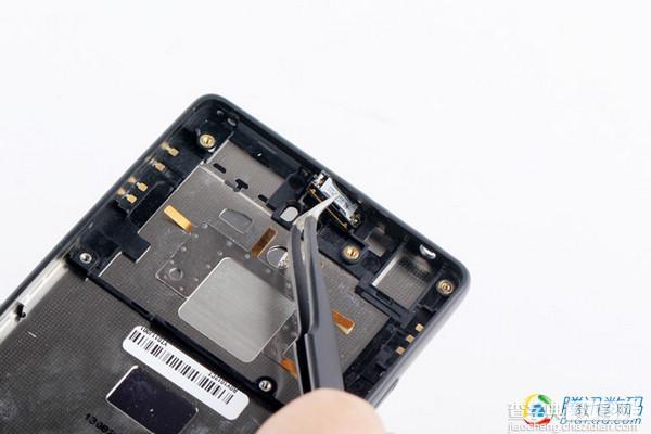 【组图】习大大同款双屏智能手机YotaPhone拆解：中国制造17