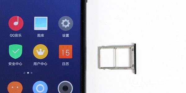 ZUK Z2怎么安装SIM卡 ZUK Z2 SIM卡安装方法图解3